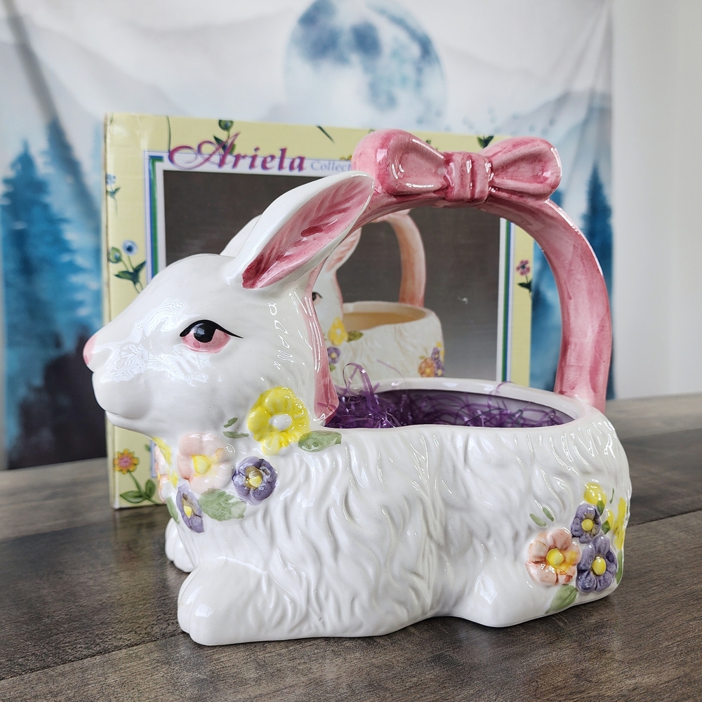 VTG Easter Bunny Rabbit Ceramic Basket Ariela Collection Vintage